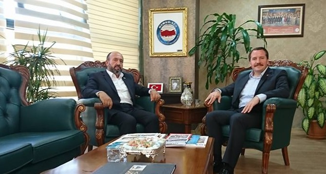 Rozeti Taktı, İlk Ziyaretini Yaptı