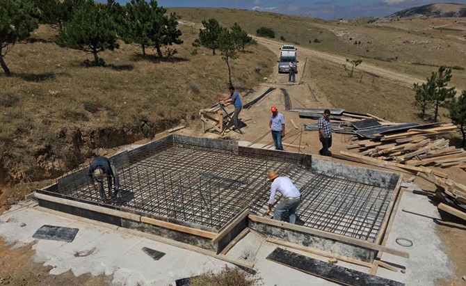 Köylere İçme Suyu Tesisi Yapılıyor