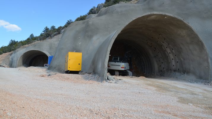 Dev Proje Hızla Devam Ediyor