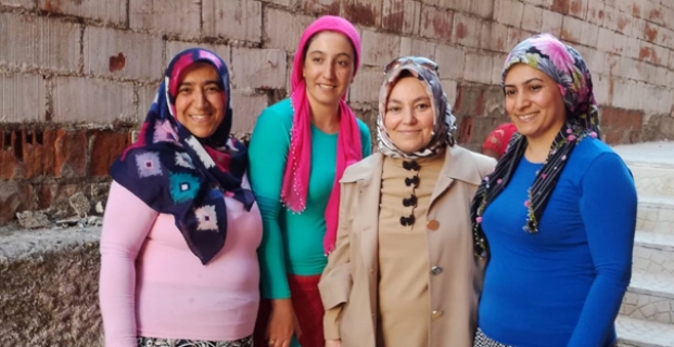 Halime Gül Ev Ziyaretlerini Sürdürüyor