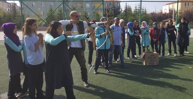 “Geleceğin Öncüleri Okçulukla Tanışıyor”