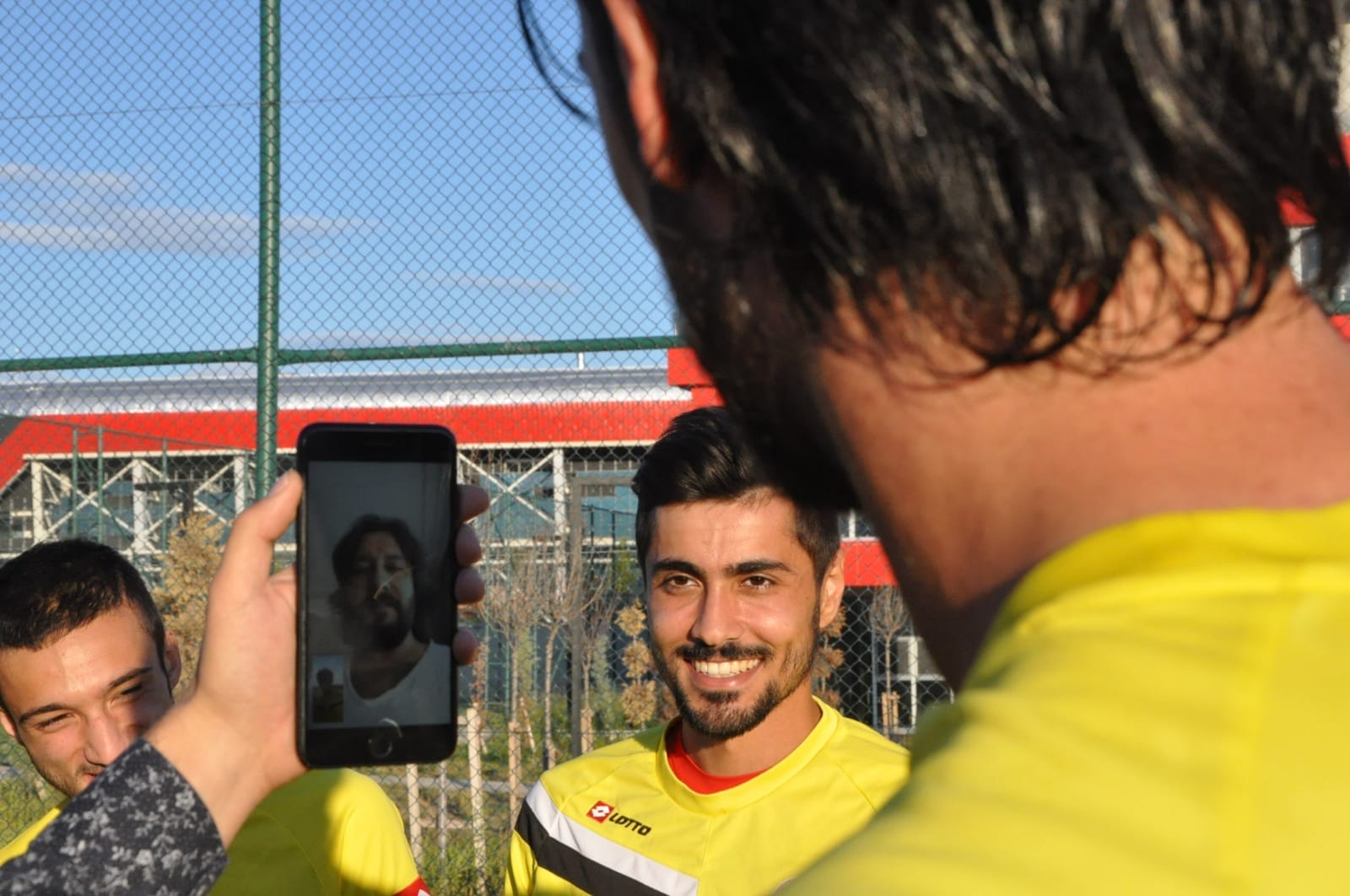 Özcan, Ankara’dan Kutladı