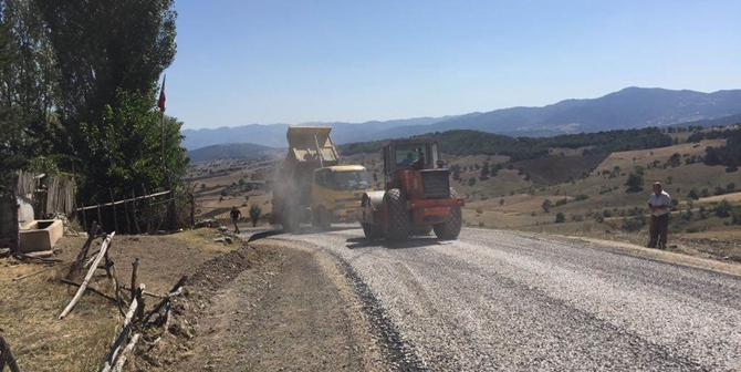 Kuruçay Köyü’ne Asfalt Serimi Yapıldı