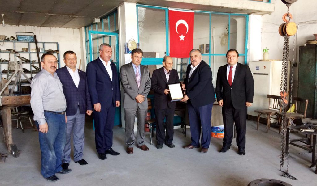 Bakan Pekcan’dan ‘Yılın Ahisi’ne Başarı Belgesi