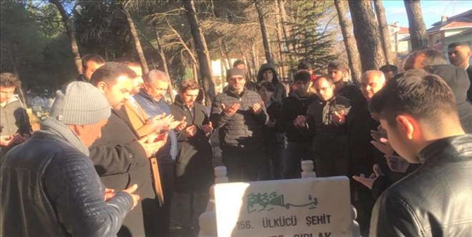 Ülkücü Şehit Mezarı Başında Anıldı