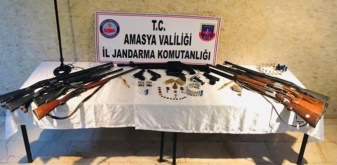 Silah Kaçakçılarına Operasyon