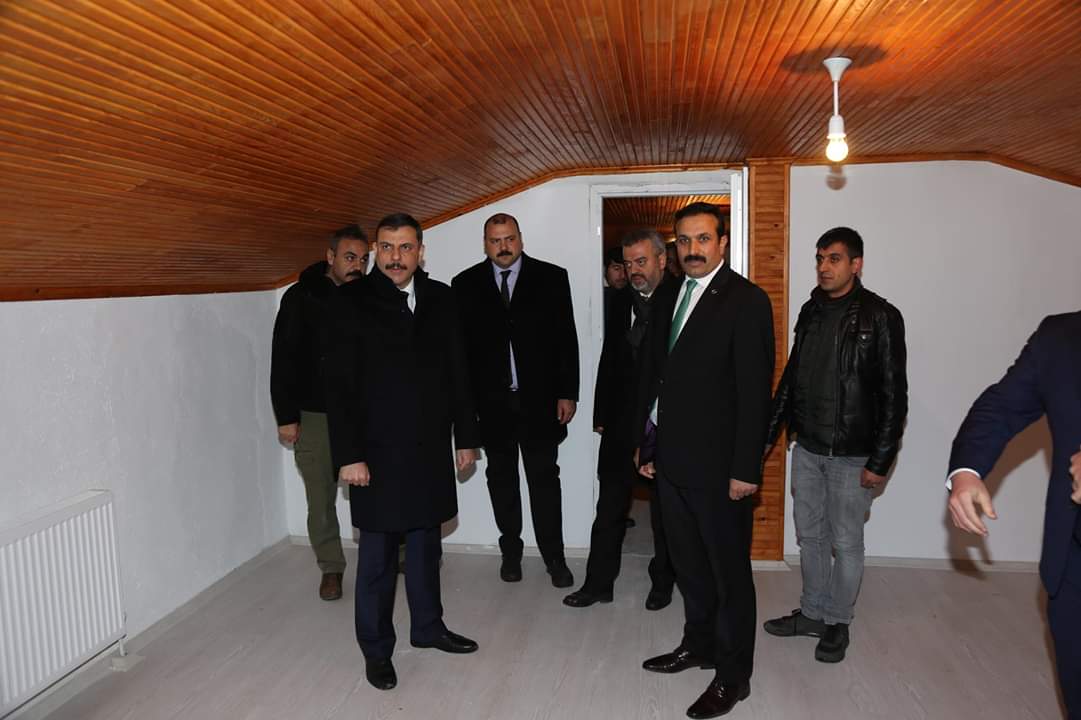 Validen Yaşlı Bakımevi’ne Destek