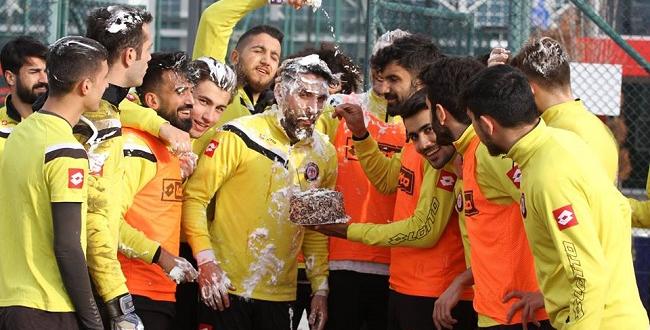 Kaan’a Sürpriz Yaptılar