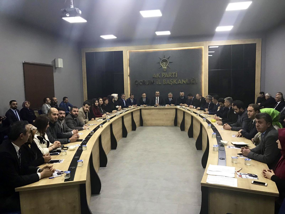 Belediye ve İl Genel Meclis Üye Adayları Toplandı