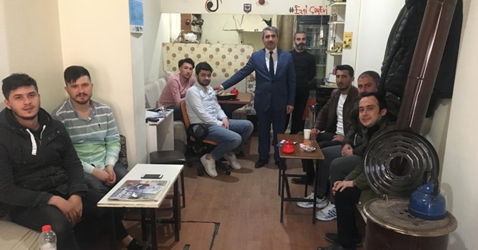 Gençler İlgi Bekliyor