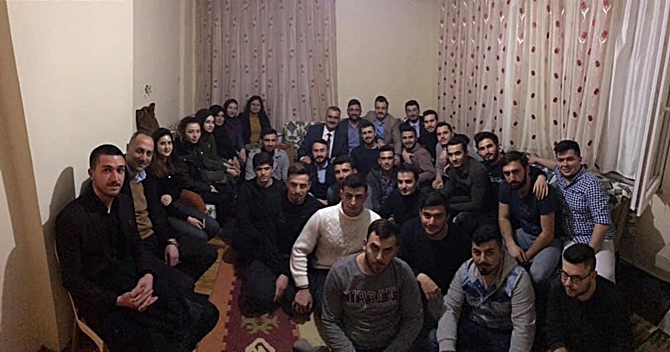 Üniversiteli Gençlerle Buluştu