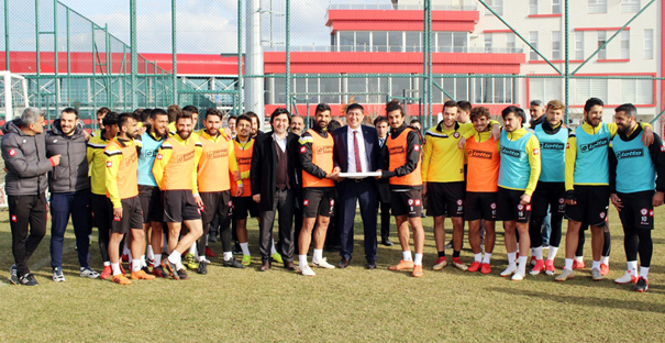 Futbolculara Tatlılı Ziyaret