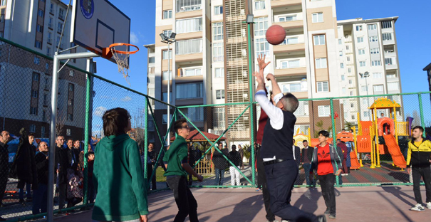 “Mahallelerimizi Semt Sahalarıyla Donatacağız’