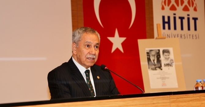 Arınç, Üniversitelilerle Buluştu