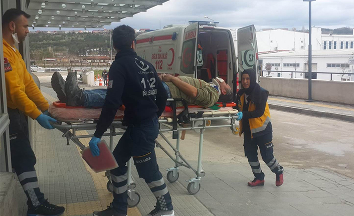 Üzerine 200 Kiloluk Mermer Düştü