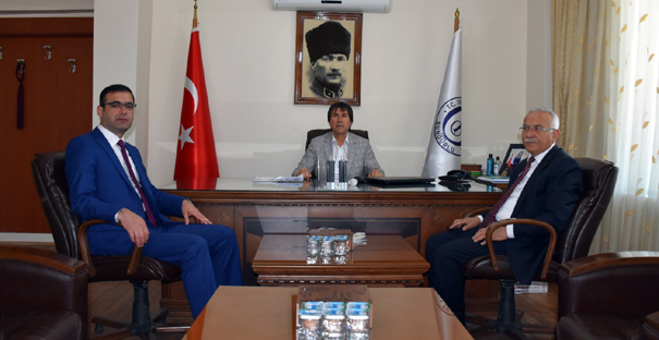 Tök ve Şahan’dan Behiç Akkaş’a Ziyaret