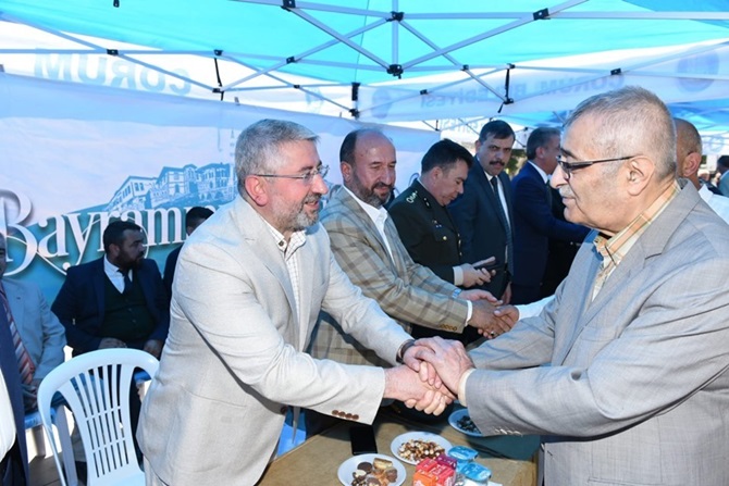 Devletle Millet Bayramlaştı