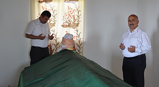 Bayat’ta Türbelerin Bakımı Yapıldı