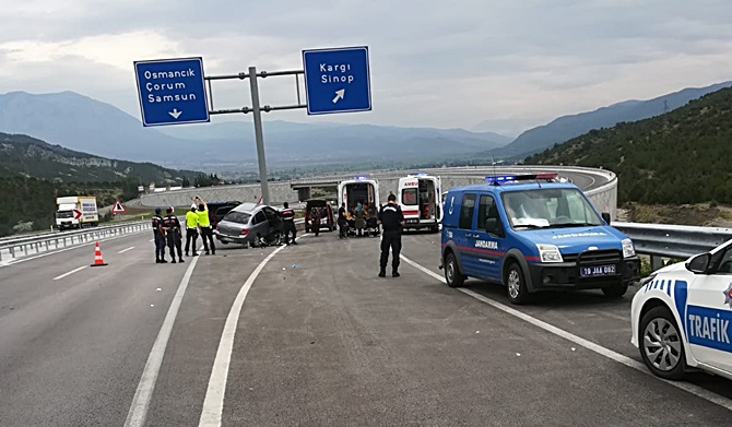 Sürücü Otomobili Devirdi