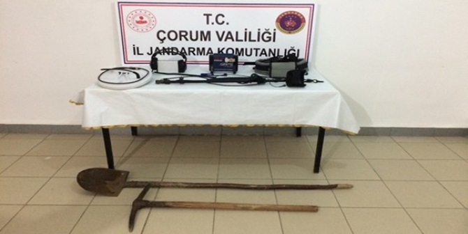 Defineciler Yakalandı