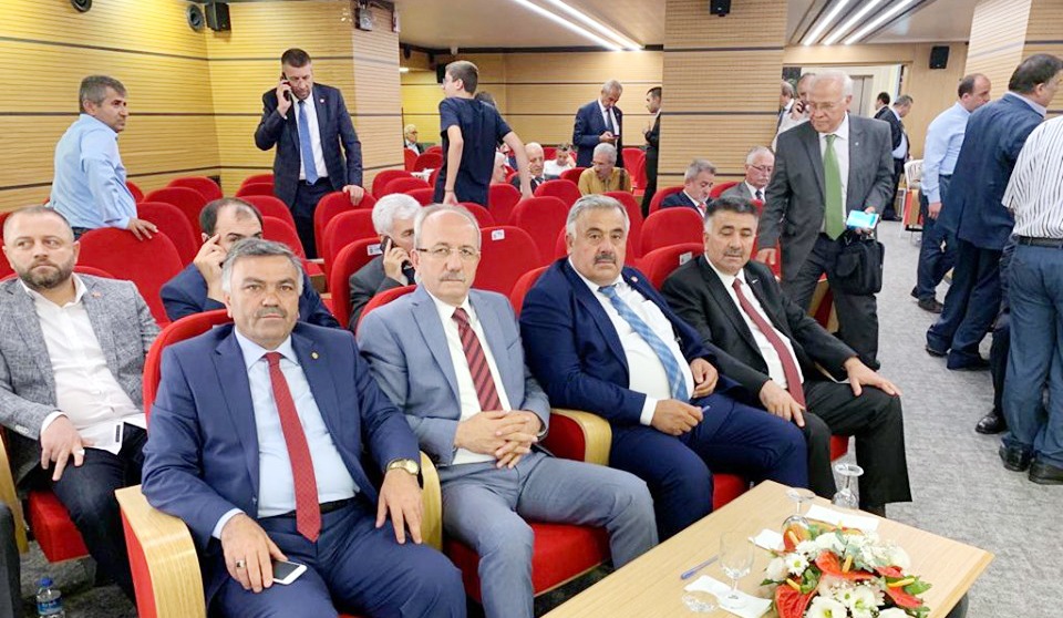 Pekcan, “Zor Bir Dönemden Geçiyoruz”