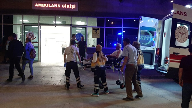 Düğünde Kaza Kurşunuyla Yaralandı