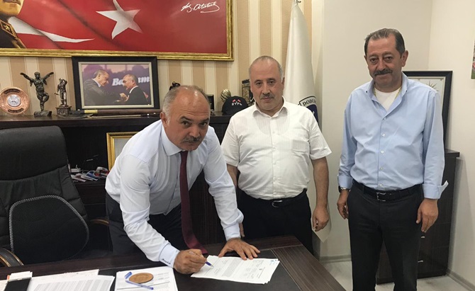 Doğal Gaz İçin İlk İmzayı Başkan Aydın Attı