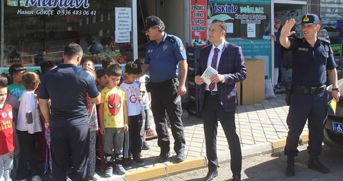 İskilip’te “Yaya Güvenliğinin Nöbetçisiyiz” Uygulaması