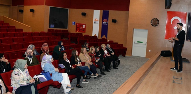 Hitit Üniversitesi Kapılarını Annelere Açtı
