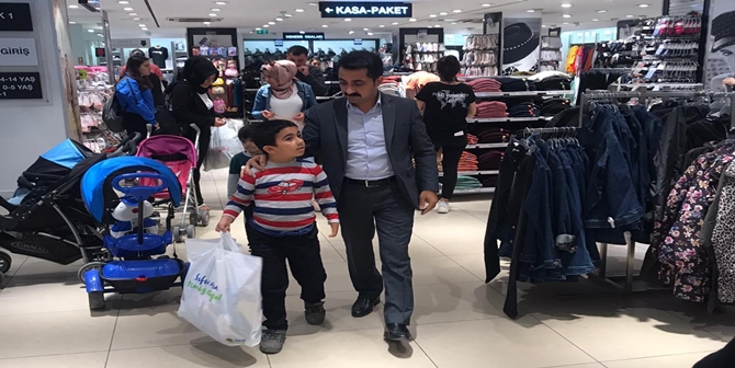 Ülkü Ocakları Çocukları Mutlu Etti