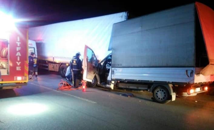 Çorumlu Aile Kaza Yaptı: 1 Ölü, 1 Yaralı