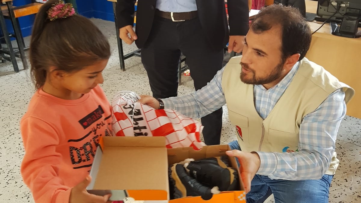 Cansuyu, “Çocuklar Üşümesin” Dedi