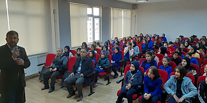 Öğrencilere Celalettin Ökten’i Anlattı