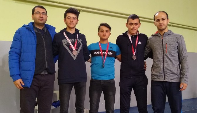 Güreşte Başarıları Devam Ediyor