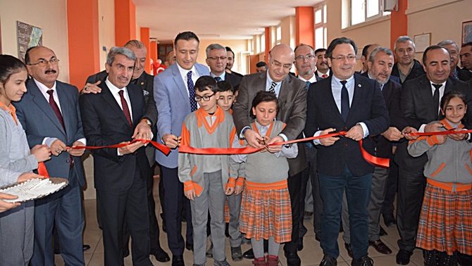 İskilip’te Bilgisayar Laboratuvarı Açıldı