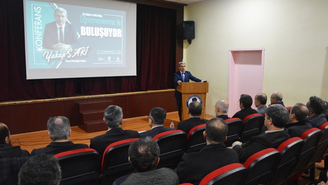 Sarı, Öğretmenlerle Bir Araya Geldi