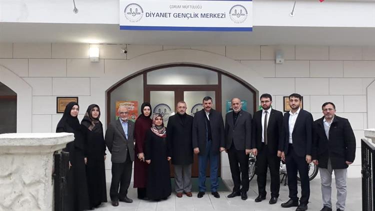 Vali Çiftçi Kariyer Günlerinin Konuğu Oldu