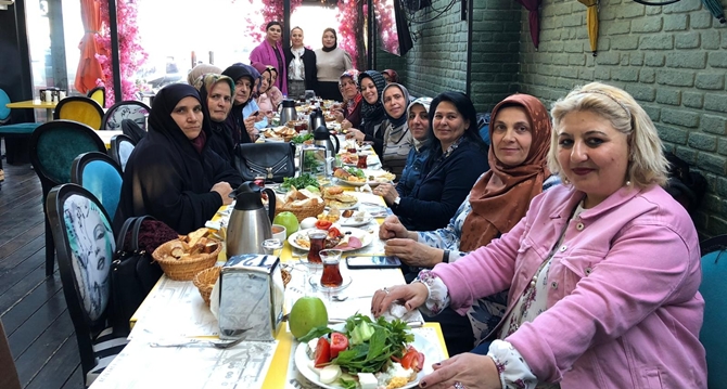 Halk Müziği Sanatçısı Çorumlularla Buluştu