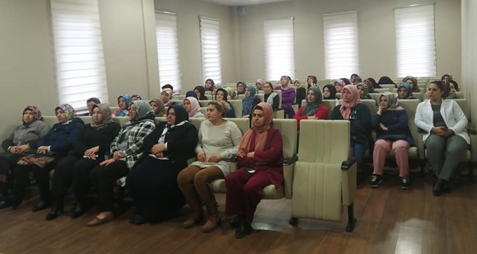 Kursiyerlere Diş Sağlığı Anlatıldı