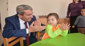 Babacan Davırları Dikkat Çekiyor