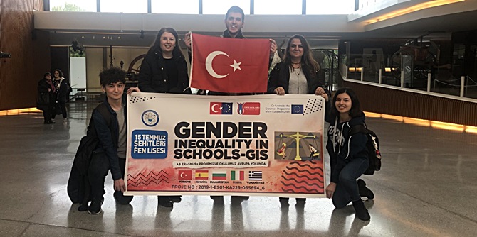 Fen Lisesi Avrupa Yolunda