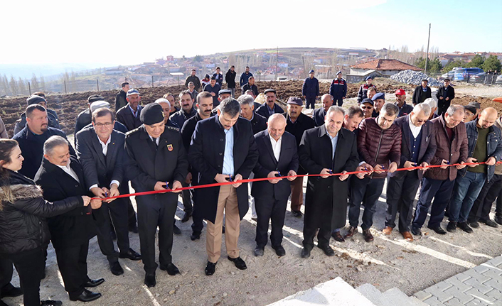 Turgut Köyü’ne Taziye Evi ve Park Yapıldı