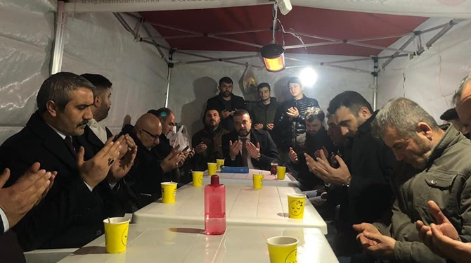 MHP’den, Şehit Ailesine Taziye Ziyareti