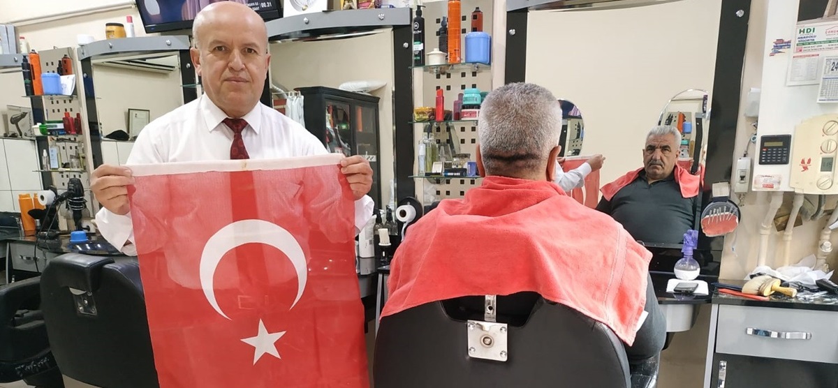 Kazancını Depremzedelere Bağışladı