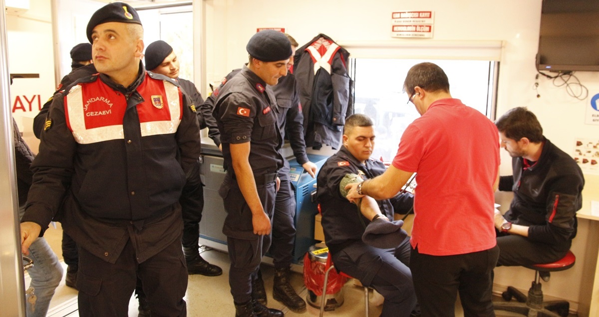 Jandarma’dan Kan Bağışı
