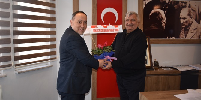 CHP, EYT’lilerin Sorunlarını Dinledi