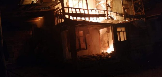 Kutluözü Köyünde Yangın Çıktı