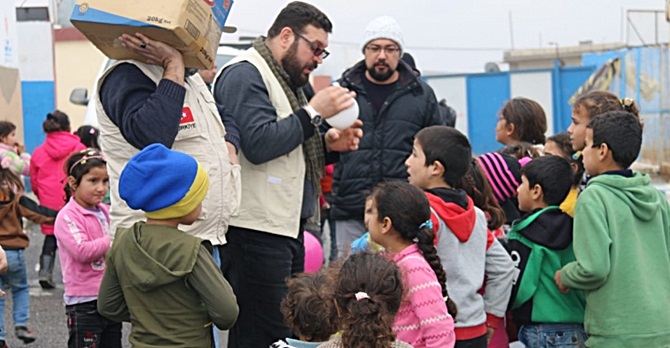 Cansuyu İdlib’de Binlerce Muhtaca Ulaştı