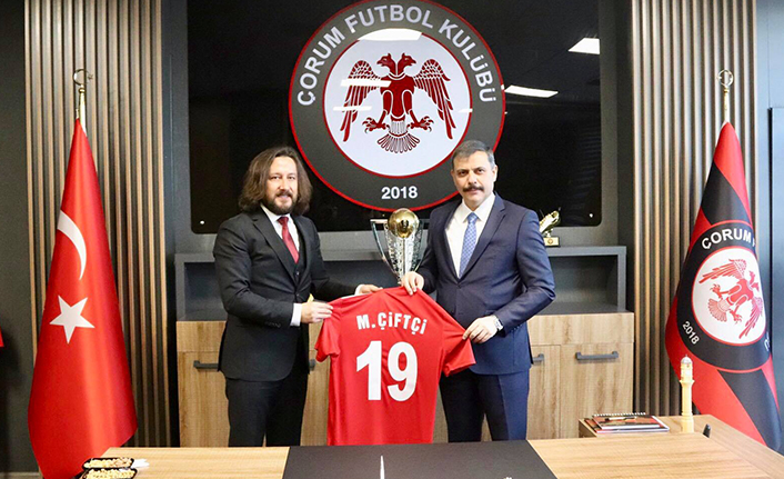 Vali Çiftçi’den, Çorum FK’ye Ziyaret