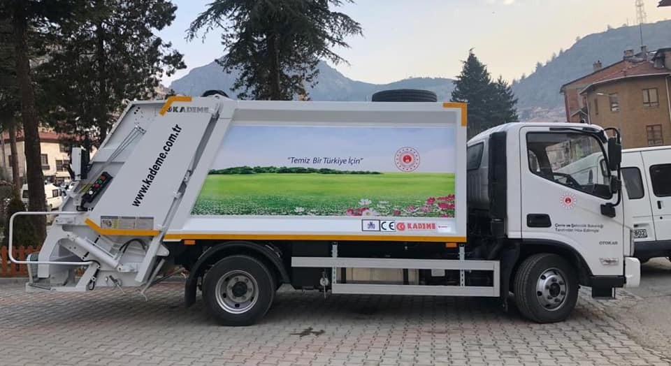 Belediyeye Yeni Bir Çöp Aracı Daha Kazandırıldı